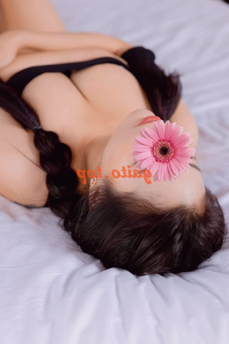 Khánh Quỳnh – Dáng đẹp, làm tình giỏi – Hú ngay – Mê Linh, Hà Nội – ảnh 2